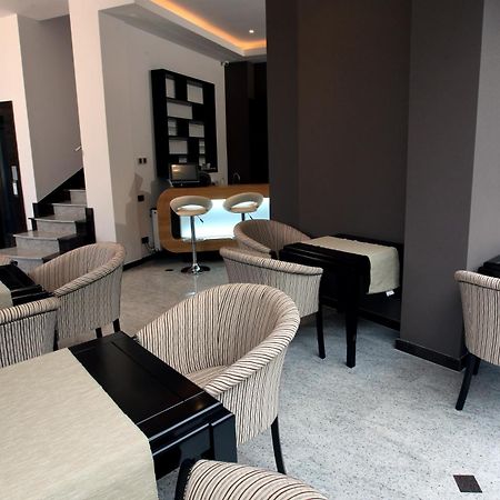 Ambiance Hotel Bukarest Kültér fotó