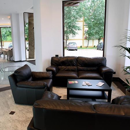 Ambiance Hotel Bukarest Kültér fotó