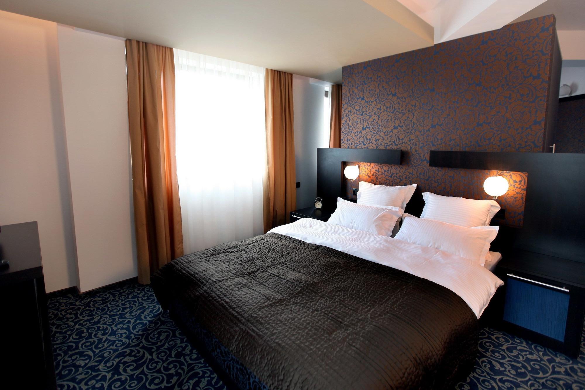 Ambiance Hotel Bukarest Kültér fotó