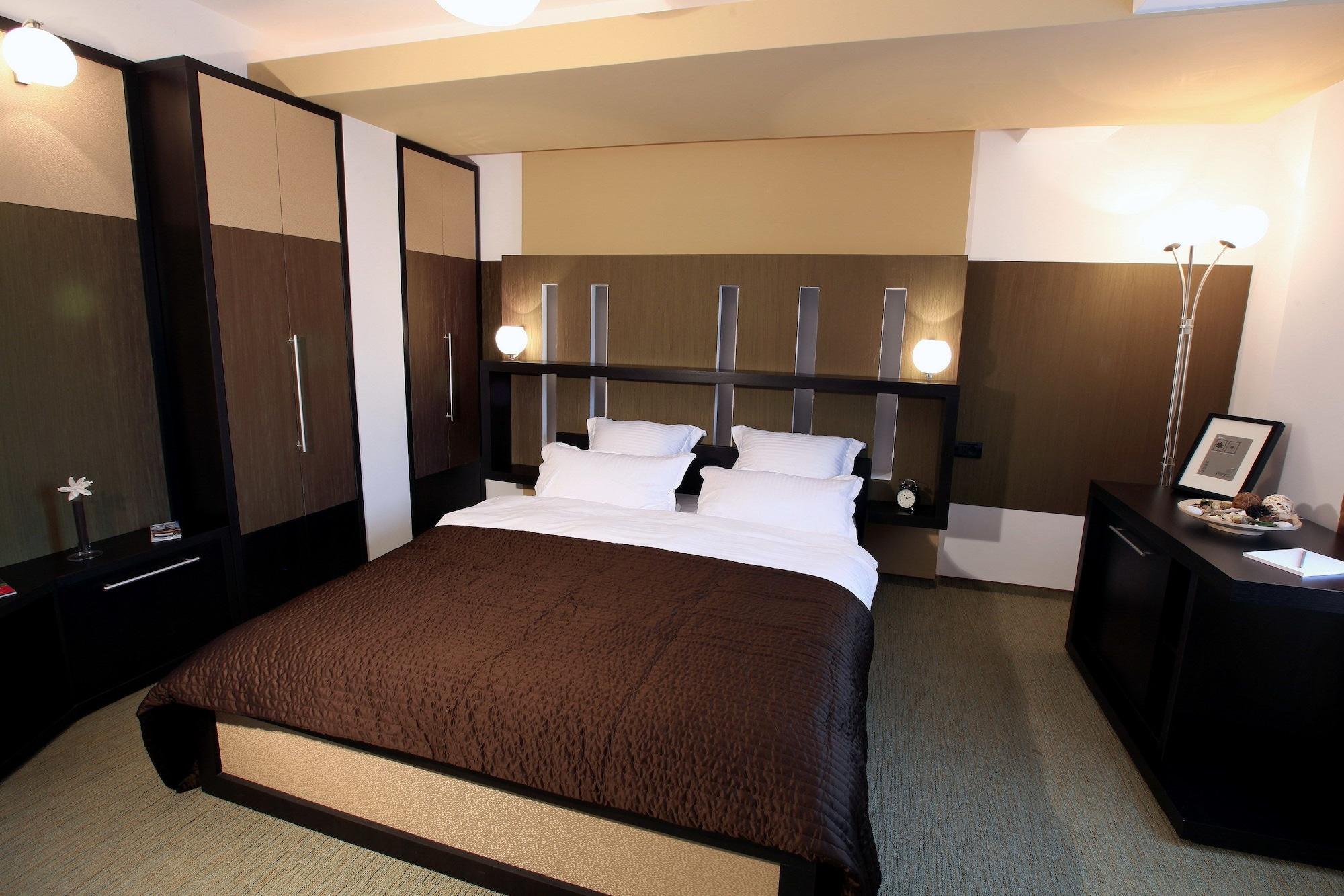 Ambiance Hotel Bukarest Kültér fotó