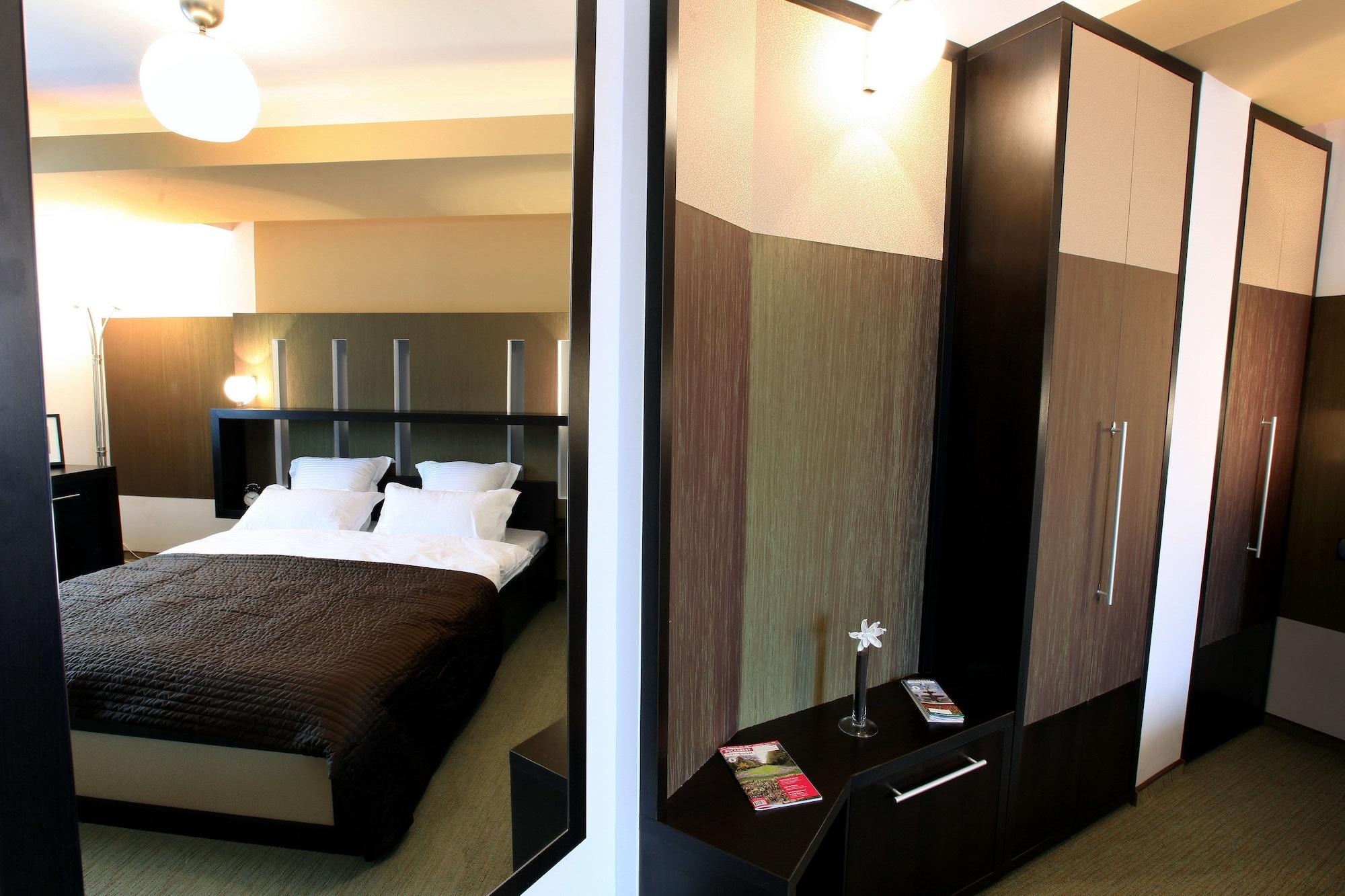 Ambiance Hotel Bukarest Kültér fotó