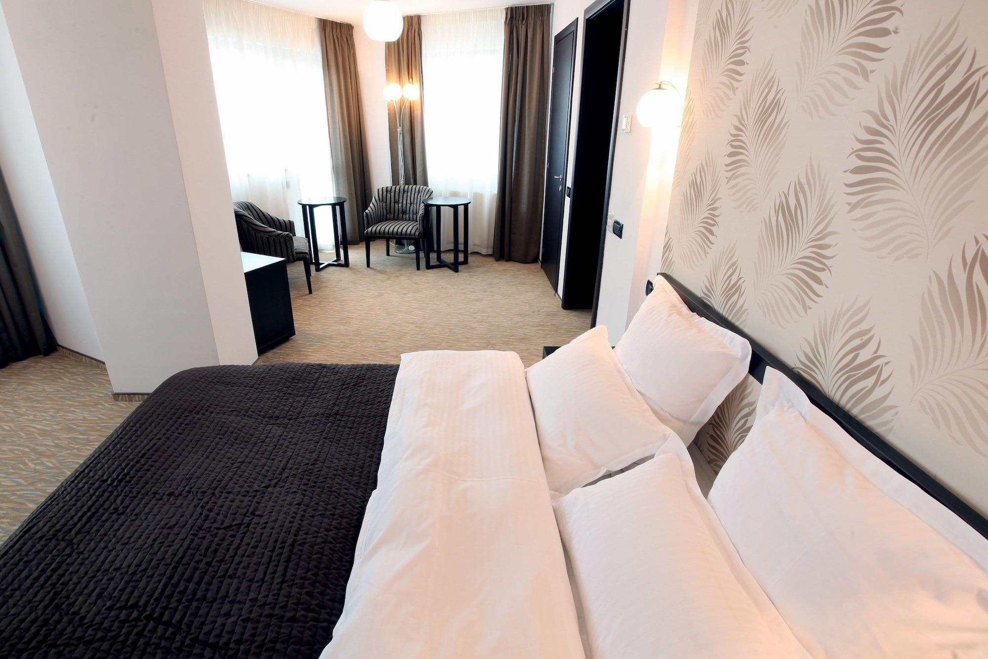 Ambiance Hotel Bukarest Kültér fotó