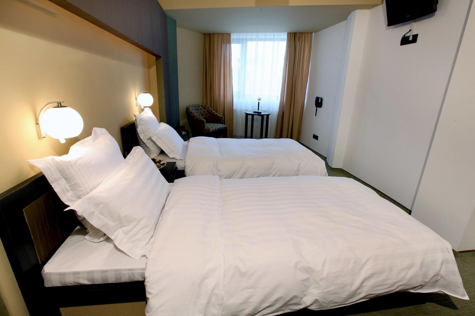 Ambiance Hotel Bukarest Kültér fotó