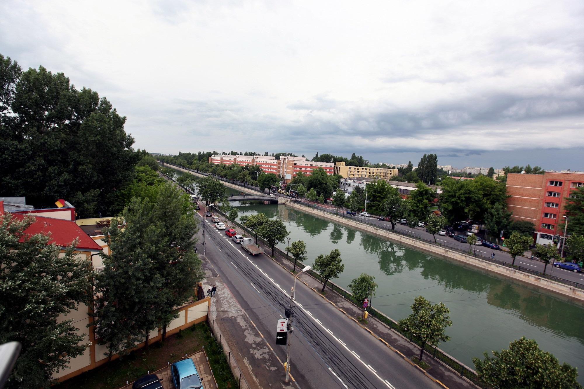 Ambiance Hotel Bukarest Kültér fotó