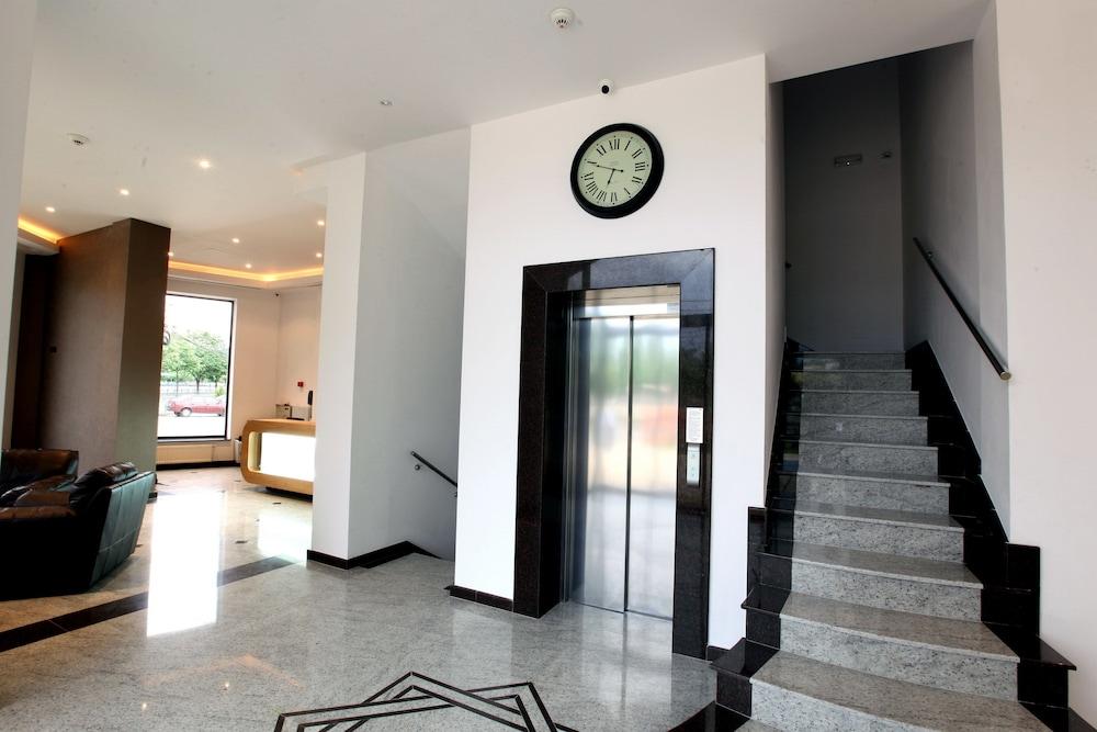Ambiance Hotel Bukarest Kültér fotó
