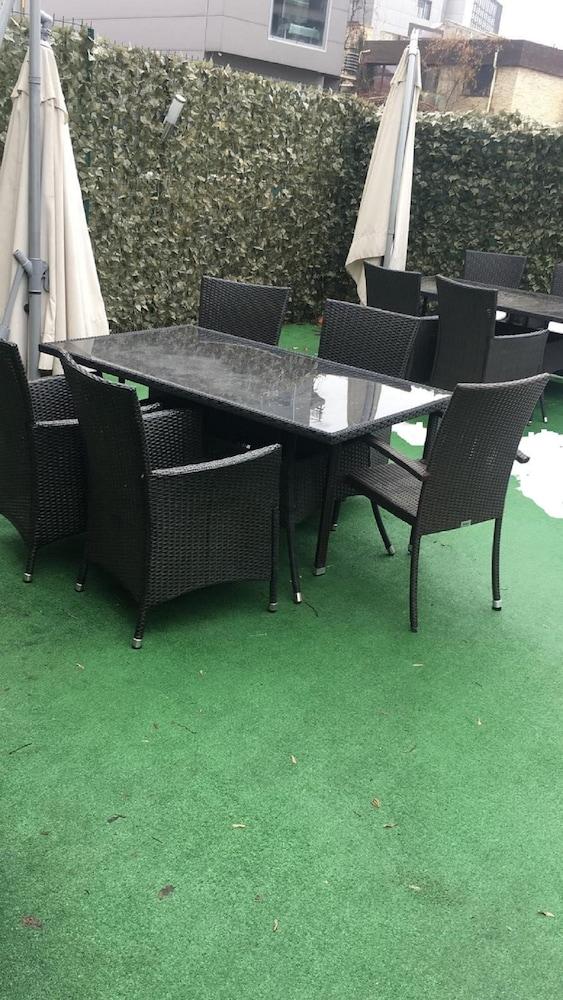Ambiance Hotel Bukarest Kültér fotó